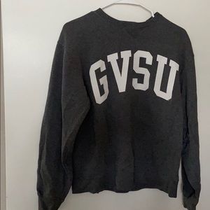 GVSU crew neck 3️⃣